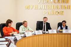 Глава Сергей Путмин провел заседание коллегии администрации Уватского района